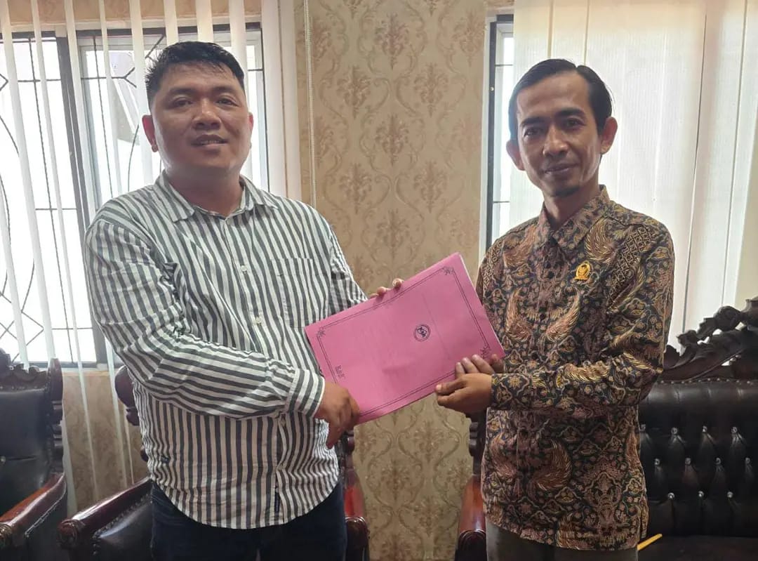 Beberapa Masyarakat Perduli Pendidikan, Ajukan 2 Pertanyakan Ke-Komisi IV DPRD Lampung Tengah