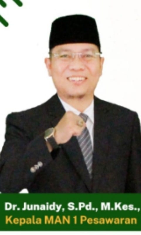 KESADARAN DAN KESABARAN MODAL UTAMA GURU DI ERA DIGITAL SEPERTI BAPAK DR JUNAIDY.S.PD.M.KES. YANG MENJADI PANUTAN BAGI PARA SISWA SISWI DAN BAPAK IBU DEWAN GURU