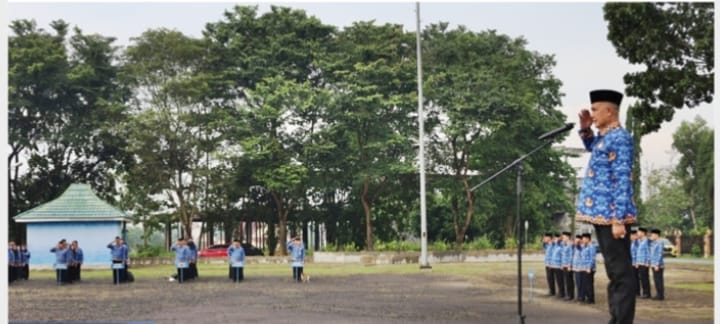 Sekda Lampung Timur Rustam Effendy Pimpin Upacara Hardiknas 2026, Tekankan Pendidikan Bermutu untuk Semua