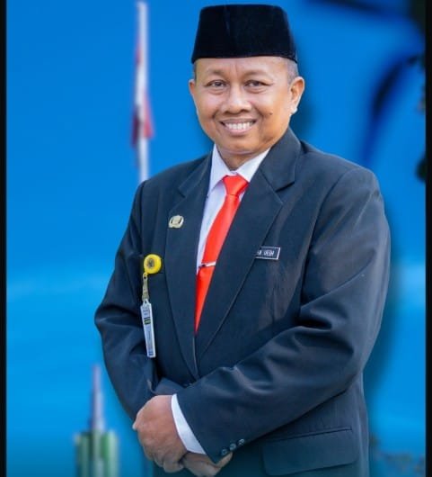 PERAN KEPALA SEKOLAH DAN BENDAHARA SMK NEGERI 1 KARANGGAYAM DALAM MENCIPTAKAN DAN MEMELIHARA DISIPLIN SEKOLAH